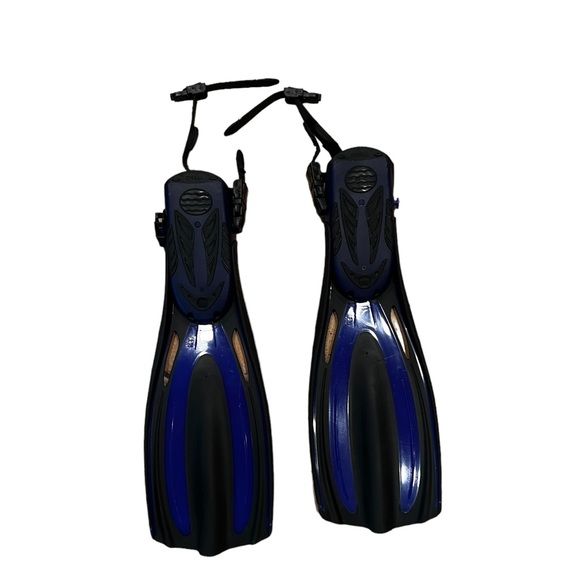 Dacor Blue and Black Flippers Small - Picture 2 of 3